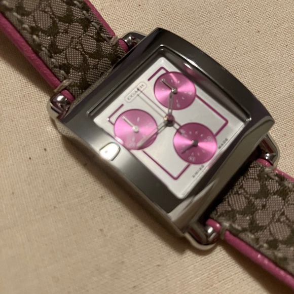 Authentic Coach watch!❤️💖